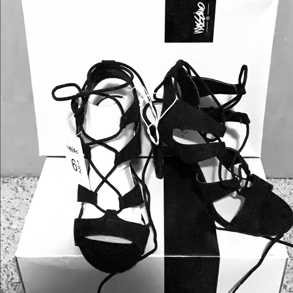 MOSSImo HEELS